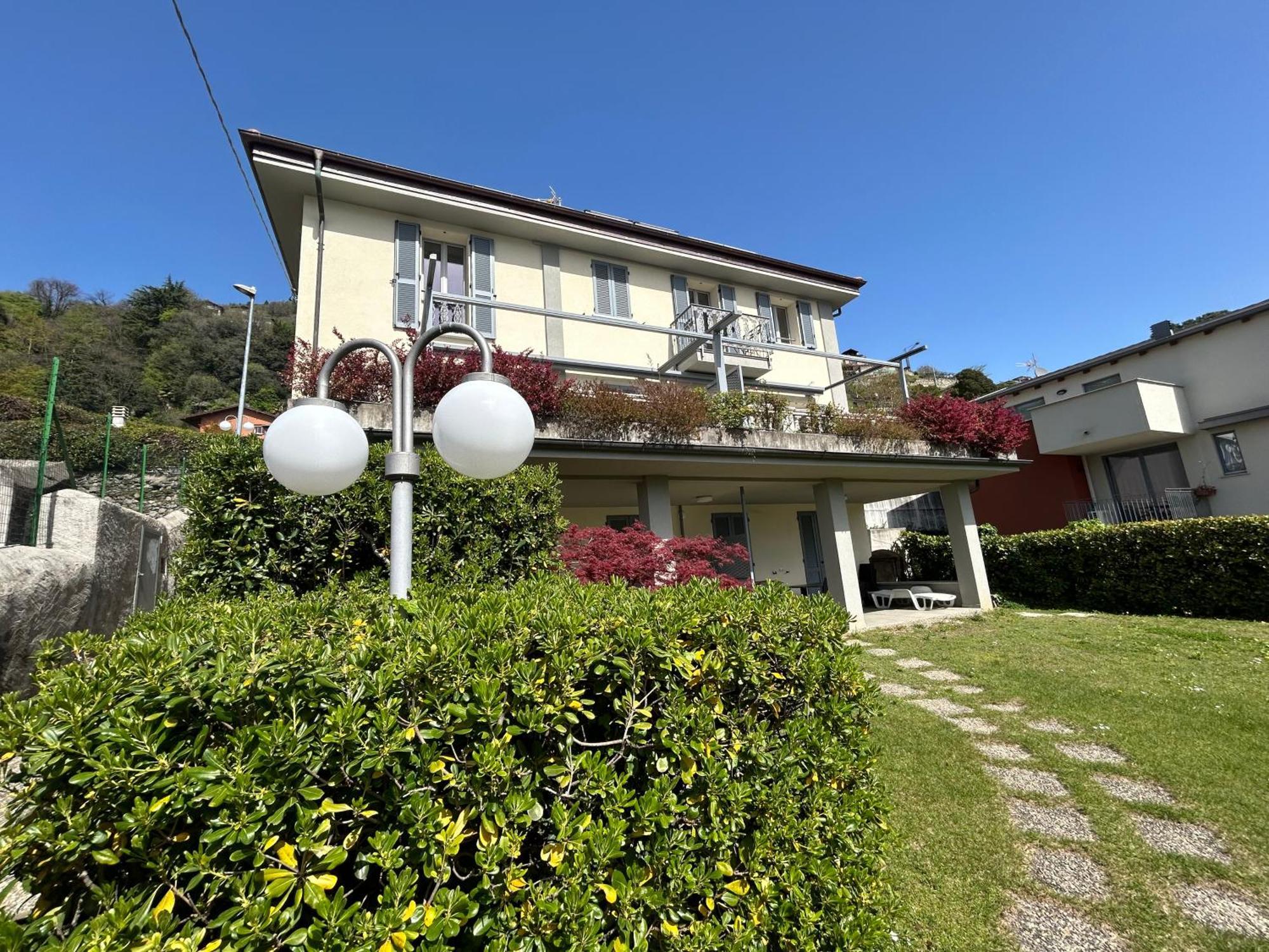 Residence Il Bosso Domaso Bagian luar foto
